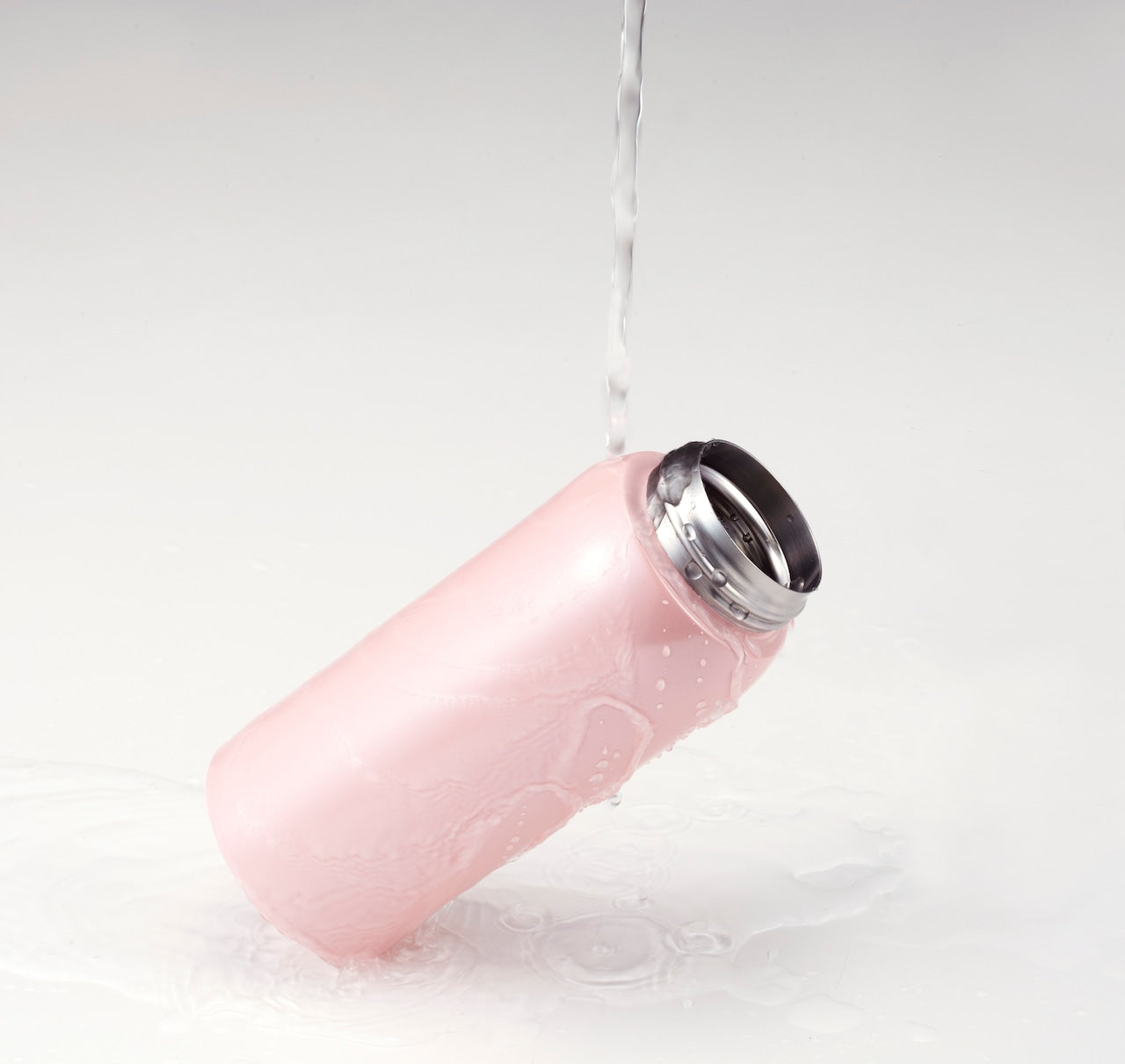 ステンレスマグボトル 500ml モカゴールド MBK-500(MG)【水筒 ステンレス ワンタッチ 軽量 携帯ボトル マイボトル まほうびん 魔法瓶】