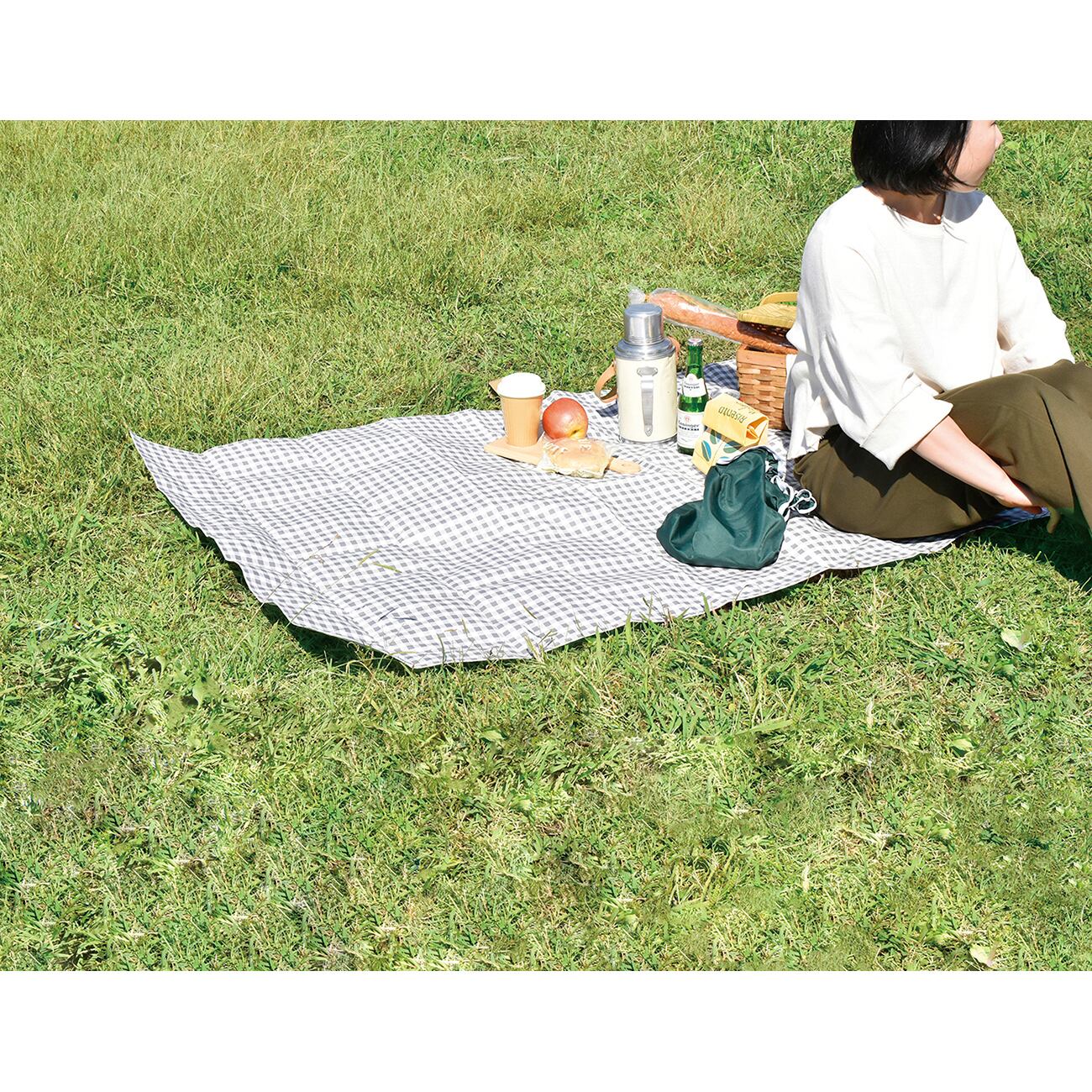 piatto レジャーシート ギンガムチェック A560【現代百貨 アウトドア 遠足 ピクニック 公園 お手入れ簡単 コンパクト 軽量 汚れに強い かわいい 2~3人用】