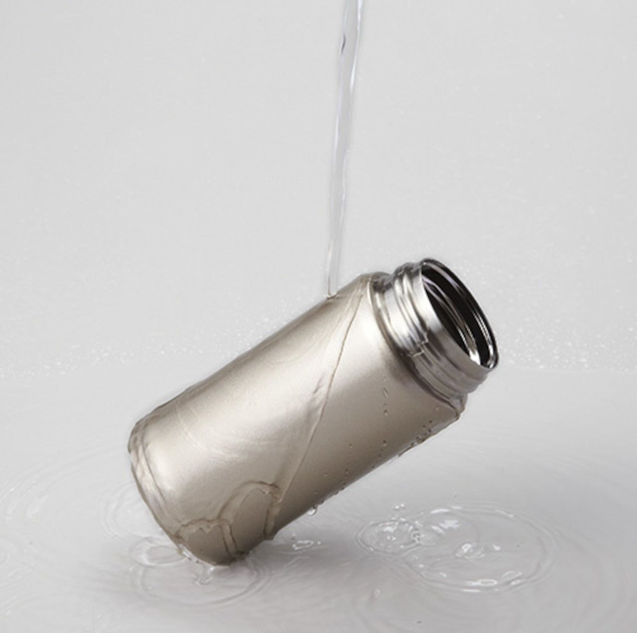 【アウトレット】ステンレスマグボトル 500ml シャンパングレー MBS-500(CG)【水筒 ステンレス ワンタッチ 軽量 携帯ボトル マイボトル まほうびん 魔法瓶 魔法瓶】