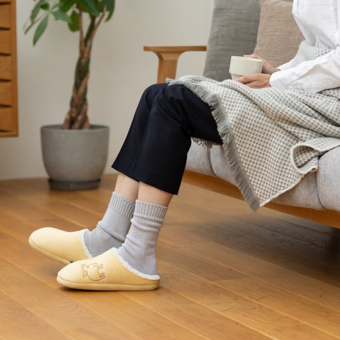 moz/モズ ボアルームシューズ Lサイズ ハンターグリーン 547638【北欧 スウェーデン ブランド エルク スリッパ ルームシューズ あったか もこもこ ムートン風 夫婦 親子 家族 お揃い】