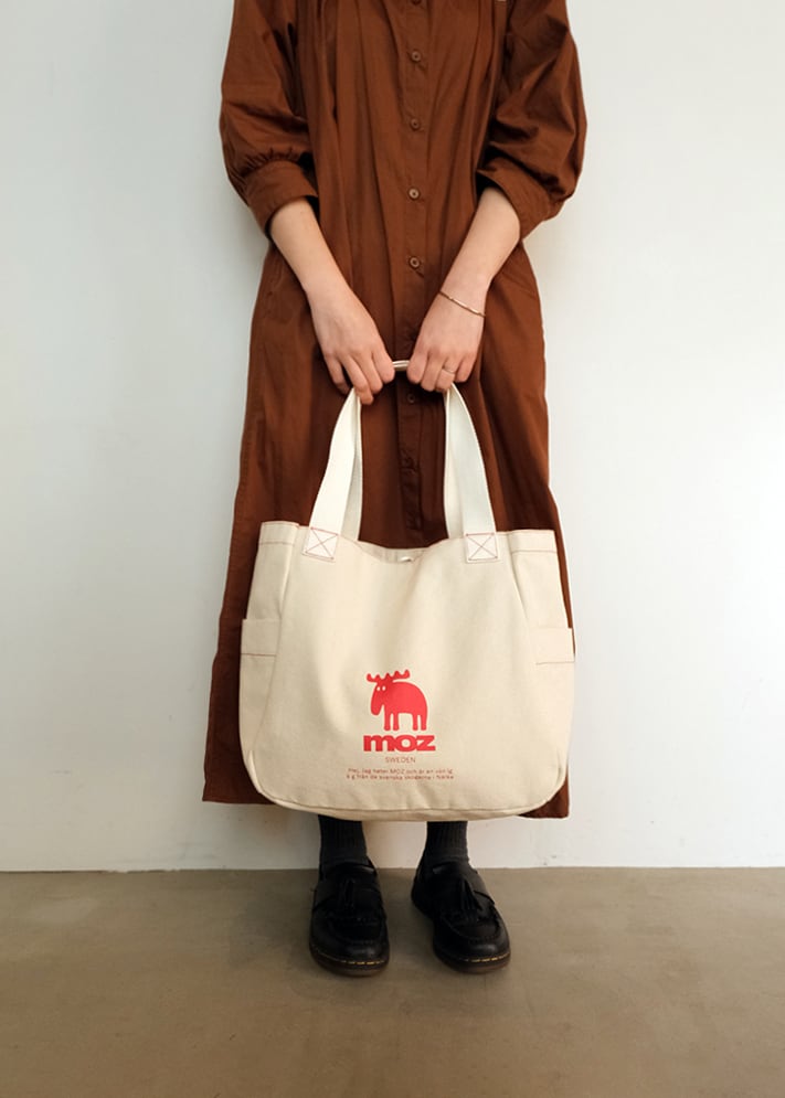 moz/モズ coront トートバッグ【北欧 モズ スウェーデン ブランド エルク ヘラジカ シンプル カジュアルバッグ 通勤 通学 肩からかけられる 丸い コロンとした 収納力】