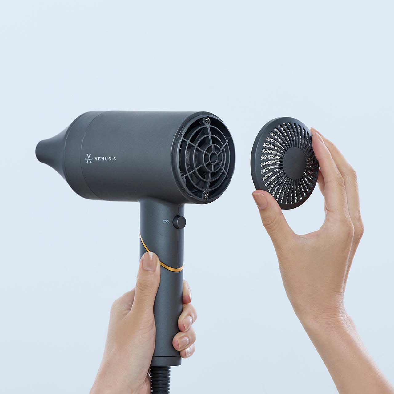 【キャンペーン特典付】潤感テクノロジーで、使うたびにしっとり艶やか 大風量の遠赤外線ドライヤー VENUSiS ヴィナシス 遠赤イオンドライヤー VDC-5100 H グレー【しっとり つやつや 低温風 遠赤外線 マイナスイオン 大風量 潤う ダメージレス ダメージ軽減 セラミックフィルター シンプル ユニセックス スタイリッシュ 人気 雨 対策 髪 家電 くせ毛 髪型 ヒビノオーガニックオイル150ml付】