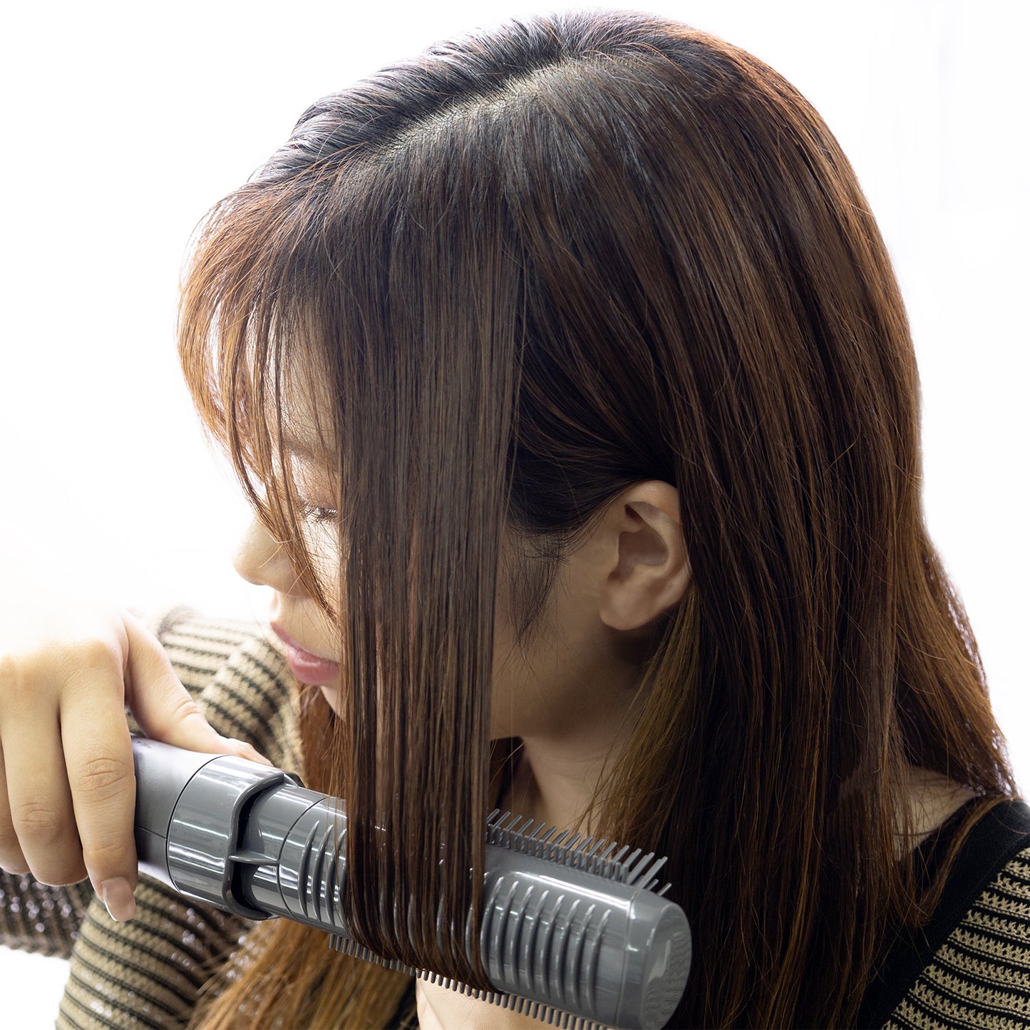 【キャンペーン特典付】「髪の潤いをまもり使うたびしっとり艶やか」 遠赤外線放射 セラミックプレート搭載 VENUSiS ヴィナシス 遠赤カールドライヤー VCC-3000 グレー【セラミック スリム 軽量 パサつき抑える まとまりある髪 潤い ツヤ ヘアケア スタイリッシュ ユニセックス くるくるドライヤー ブロードライヤー 雨 対策 髪 家電 くせ毛 髪型 ヒビノオーガニックオイル150ml付】