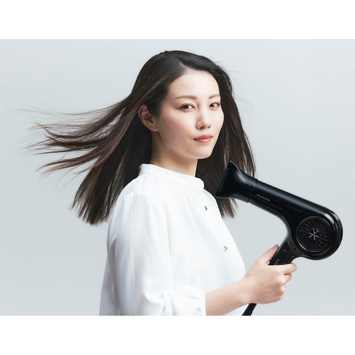 【キャンペーン特典付】VENUSiS ヴィナシス PRO HAIR DRAYER 遠赤イオンドライヤー VDC-1000P K(ブラック)【プロ ヘア ドライヤー マイナスイオン セラミックプレート BLDCモーター お手入れ簡単 低温風 ツヤツヤ つや髪 潤い 軽量 ヒビノオーガニックオイル150ml付】