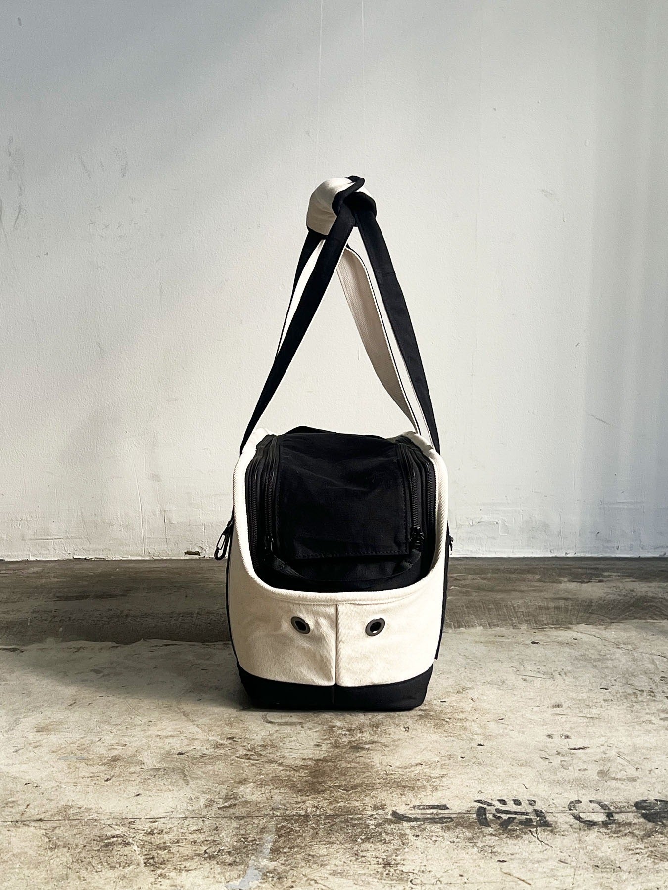 【送料無料】pet carry canvas tote L【ペット用 キャリーバッグ トートバッグ 軽量 おしゃれ 人気 多機能 キャンバス カジュアル】