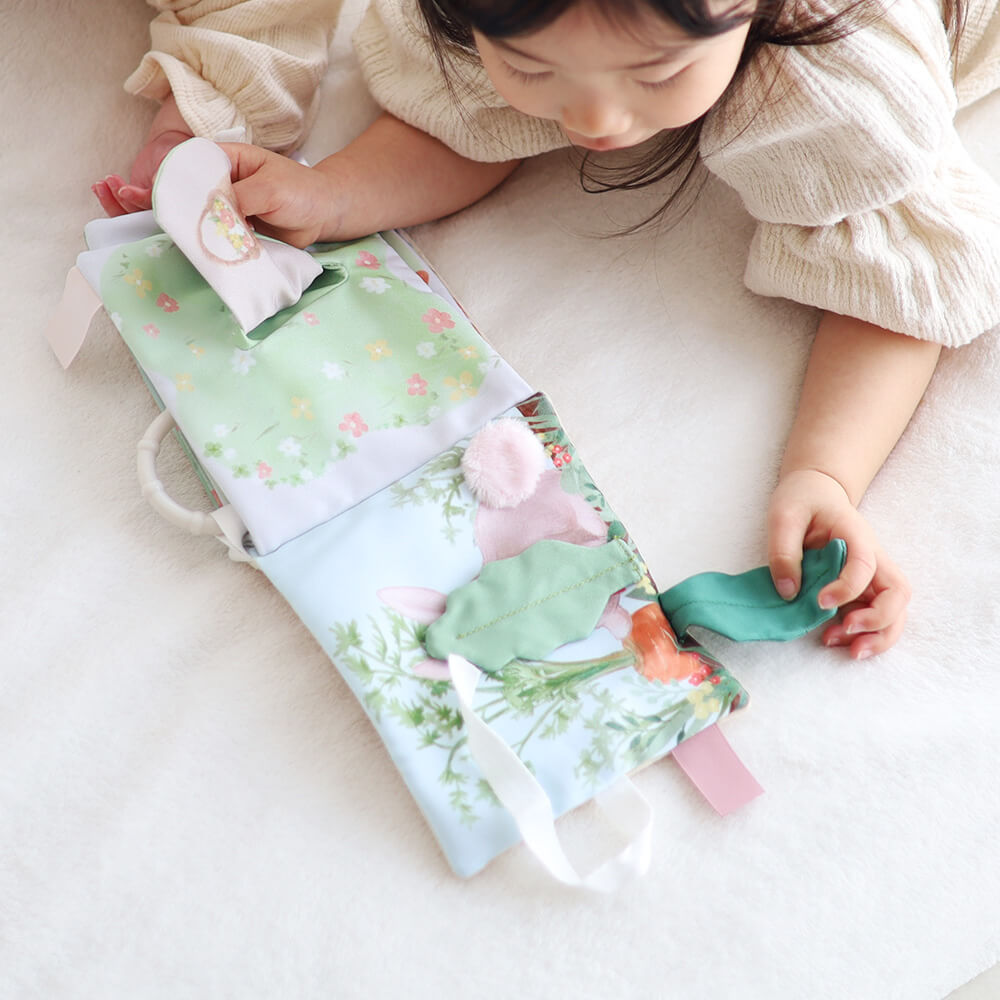 amanoppo(あまのっぽ) ふんわりえほん うさぎたちのお茶会 – オルゴ