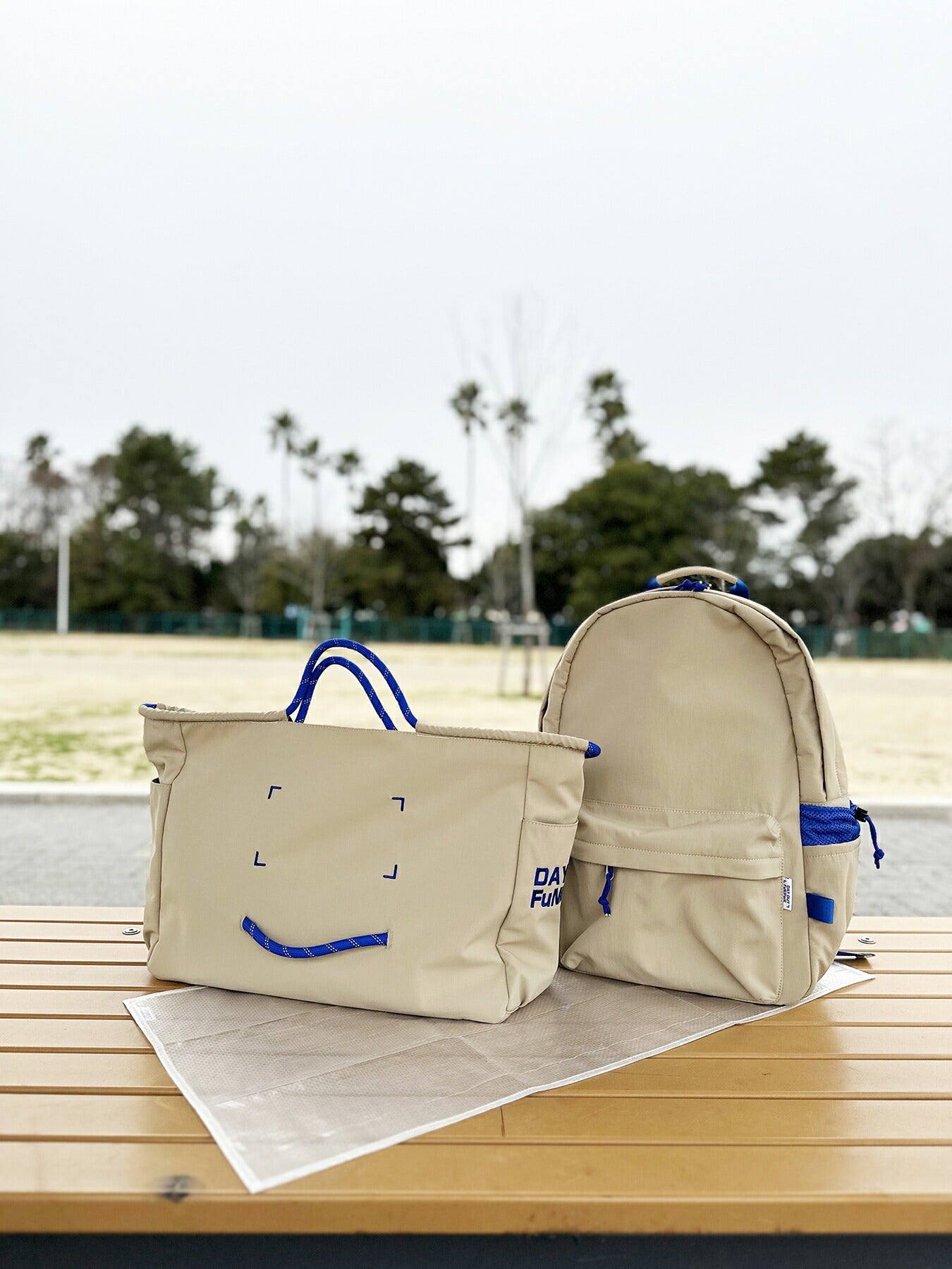 【送料無料】DAY OUT® Park PACK パークパック dayout back pack デイアウト トート バッグ 【多機能リュック 収納力抜群 エコバッグ内蔵 通勤通学 リュック 収納力 軽量バッグ 都市型公園 レディース メンズ アウトドア 買い物バッグ 旅行バッグ おしゃれ ナイロン製】